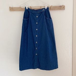 Vintage denim button skirt